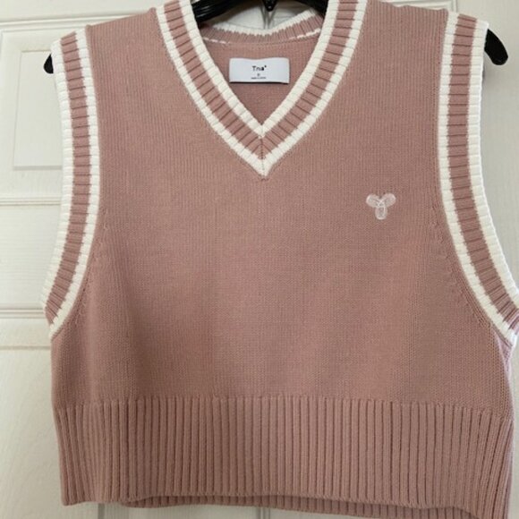 TNA Sweaters - TNA Aritzia Pink and White Marcy Sweater Vest